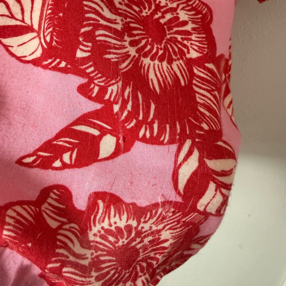 Women's Pink and Red Floral V-Neck Blouse - Picture 10 of 10